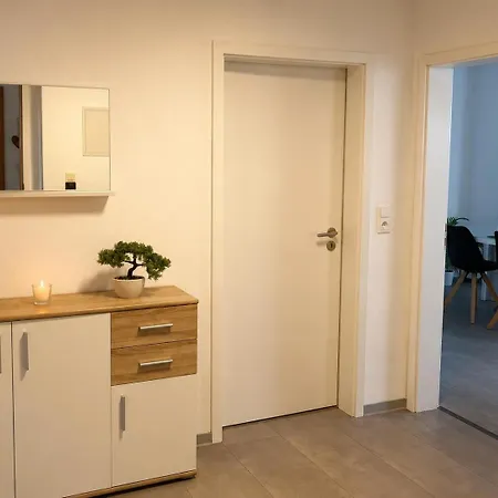 Grosse Moderne Ferienwohnung, Ruhige Innenstadtlage *